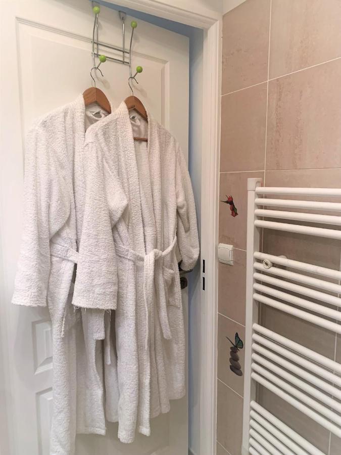 T2 Proche De La Gare, A 10 Minutes A Pieds De La Croisette, Piscine & Parking Dans Residence De Haut Standing كان المظهر الخارجي الصورة