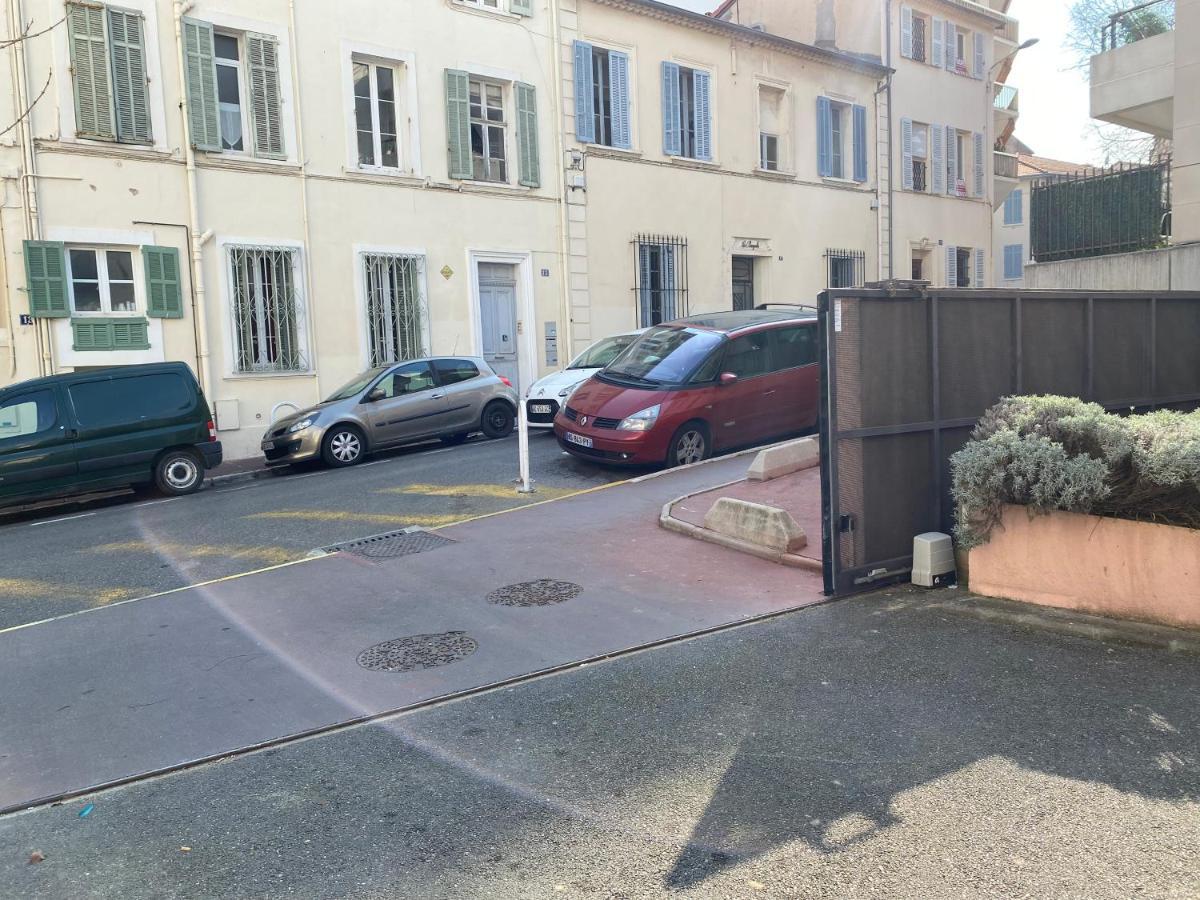 T2 Proche De La Gare, A 10 Minutes A Pieds De La Croisette, Piscine & Parking Dans Residence De Haut Standing كان المظهر الخارجي الصورة