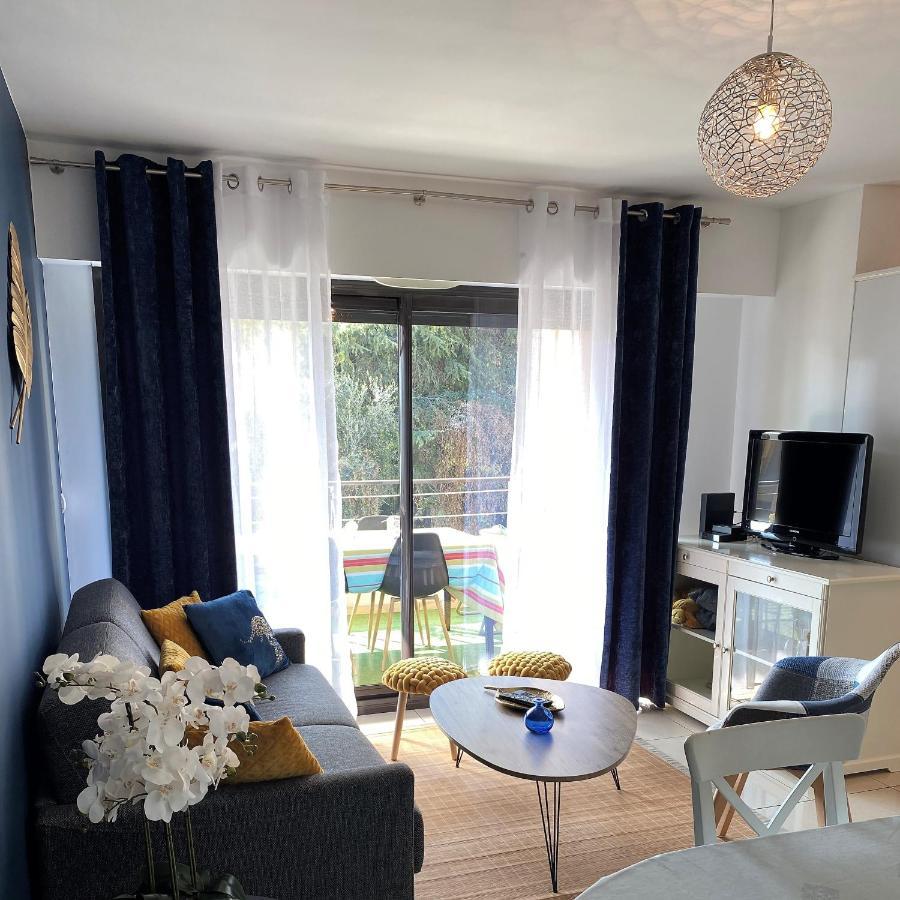 T2 Proche De La Gare, A 10 Minutes A Pieds De La Croisette, Piscine & Parking Dans Residence De Haut Standing كان المظهر الخارجي الصورة