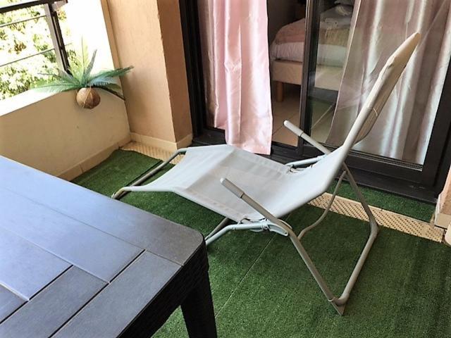 T2 Proche De La Gare, A 10 Minutes A Pieds De La Croisette, Piscine & Parking Dans Residence De Haut Standing كان المظهر الخارجي الصورة