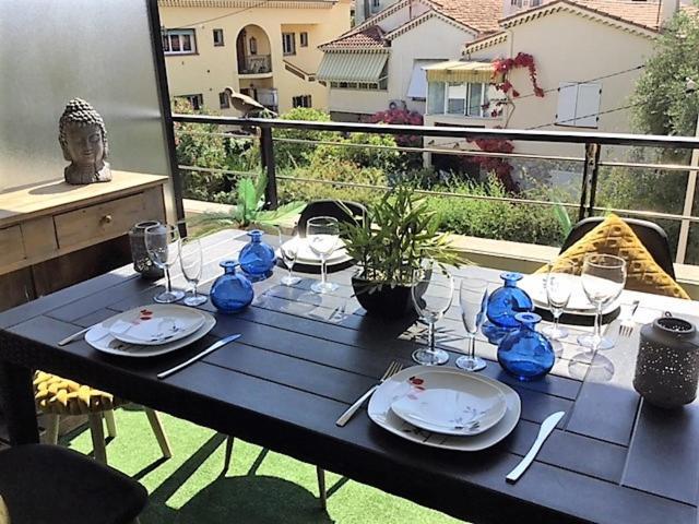 T2 Proche De La Gare, A 10 Minutes A Pieds De La Croisette, Piscine & Parking Dans Residence De Haut Standing كان المظهر الخارجي الصورة